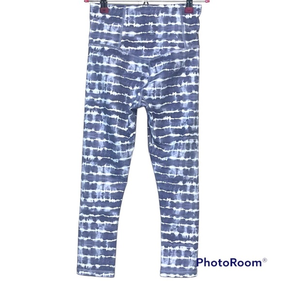 Athleta Elation Printed Capri Tight, Tahiti Muted Lilac - Picture 3 of 5